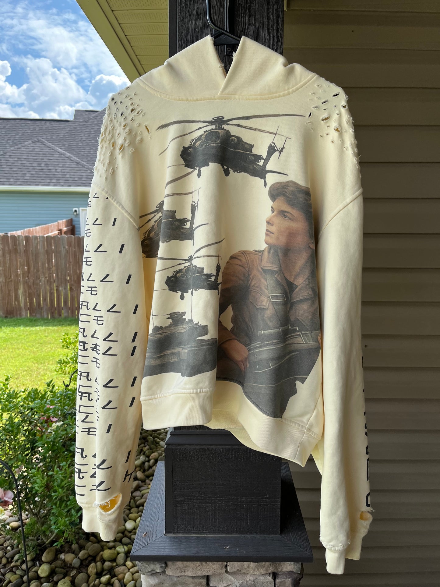 "VNTG-7" HOODIE